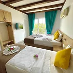 Hotel Guenes Boutique - 3*