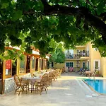 Guenes Boutique - Oludeniz