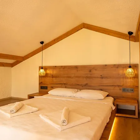 ホテル Guenes Boutique - Oludeniz 3*