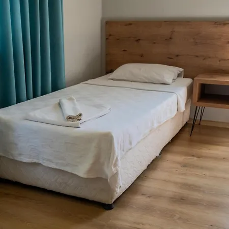 Guenes Boutique - Oludeniz ホテル 3*