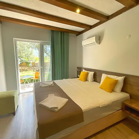 Guenes Boutique - Oludeniz