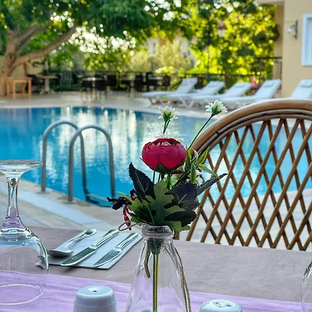 Guenes Boutique - Oludeniz 3* Fethiye