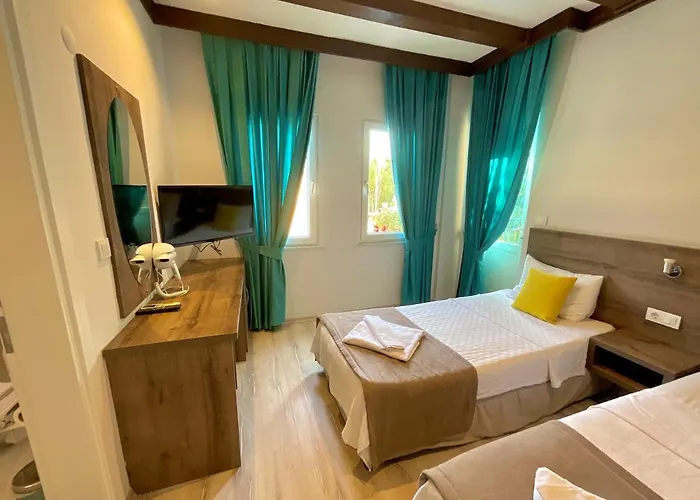 Hotel Guenes Boutique - 3*